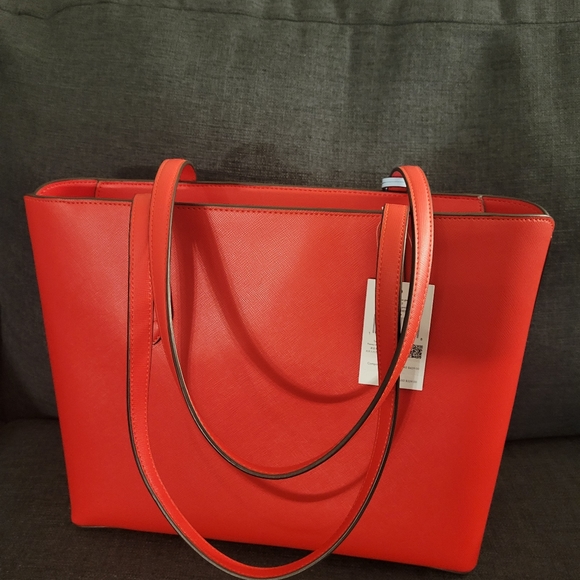 Kate Spade Marlee Red Tote with blue Crab bag charm NWT - Picture 3 of 11